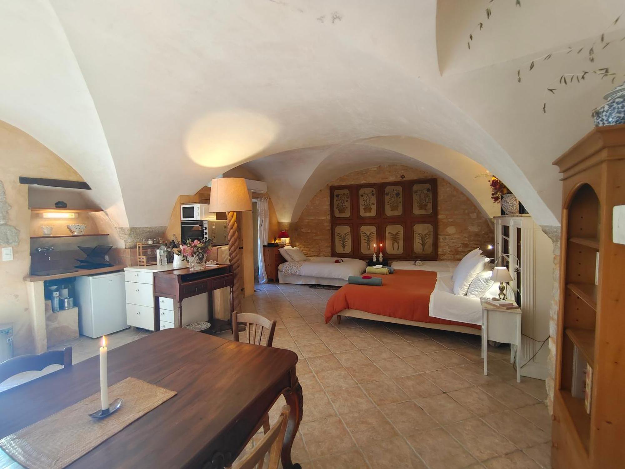 Rue Du Chateau A Cabrieres D'Avignon Bed & Breakfast Exterior foto