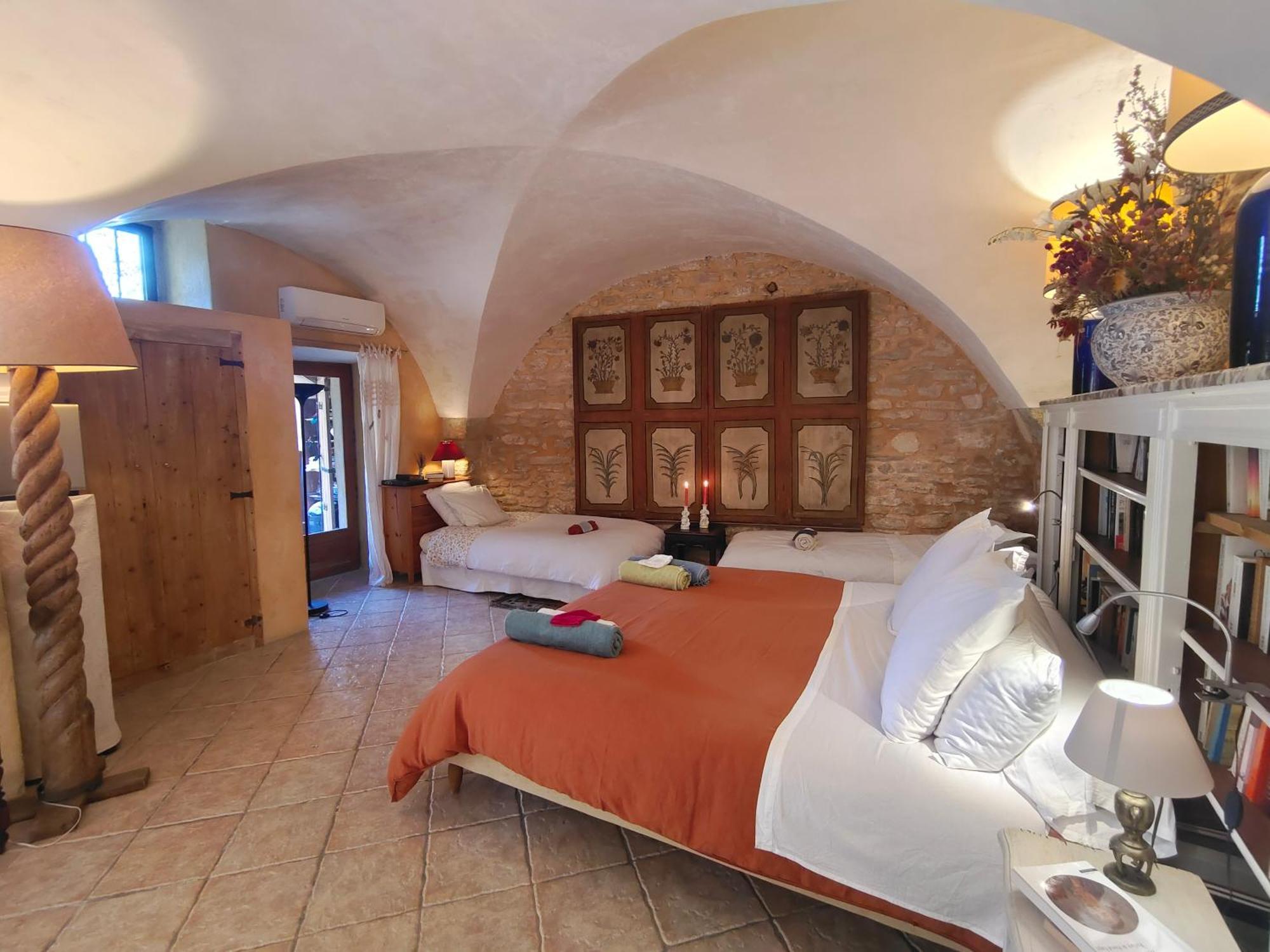 Rue Du Chateau A Cabrieres D'Avignon Bed & Breakfast Exterior foto